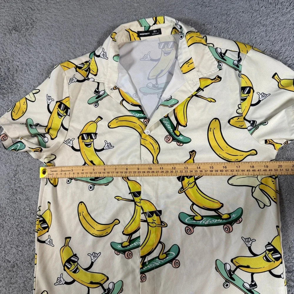 Manfinity Mens Skateboard Banana Graphic Button Up Shirt Small Cream Polyester